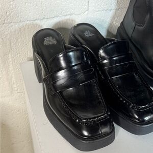 Wild Fable Black Mules